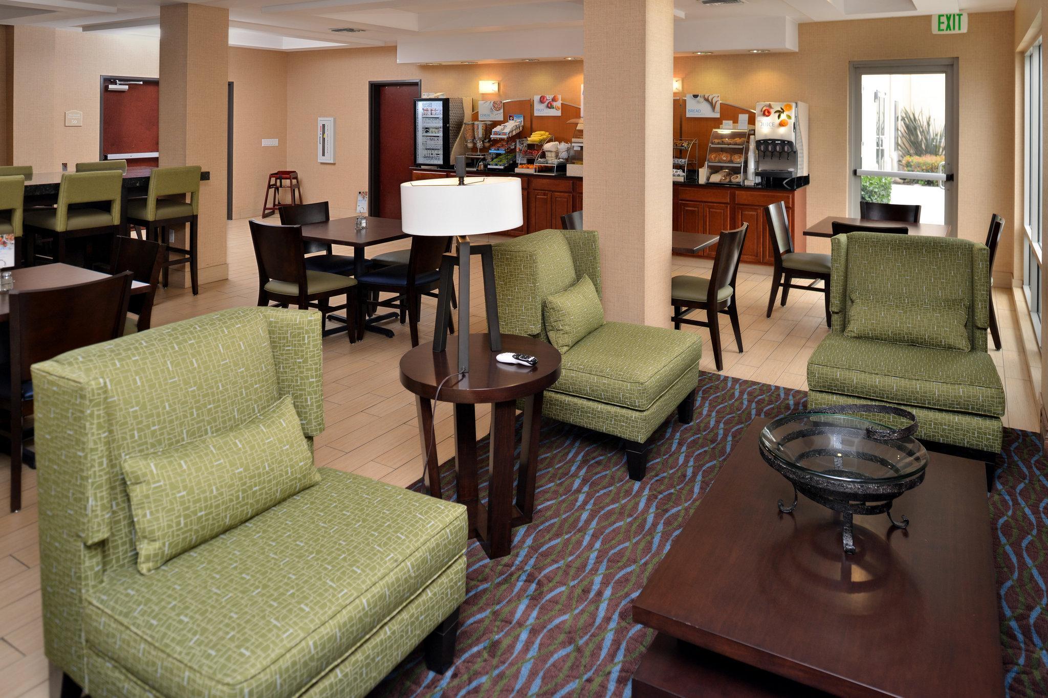 Holiday Inn Express San Diego - Otay Mesa, An Ihg Hotel Exterior photo