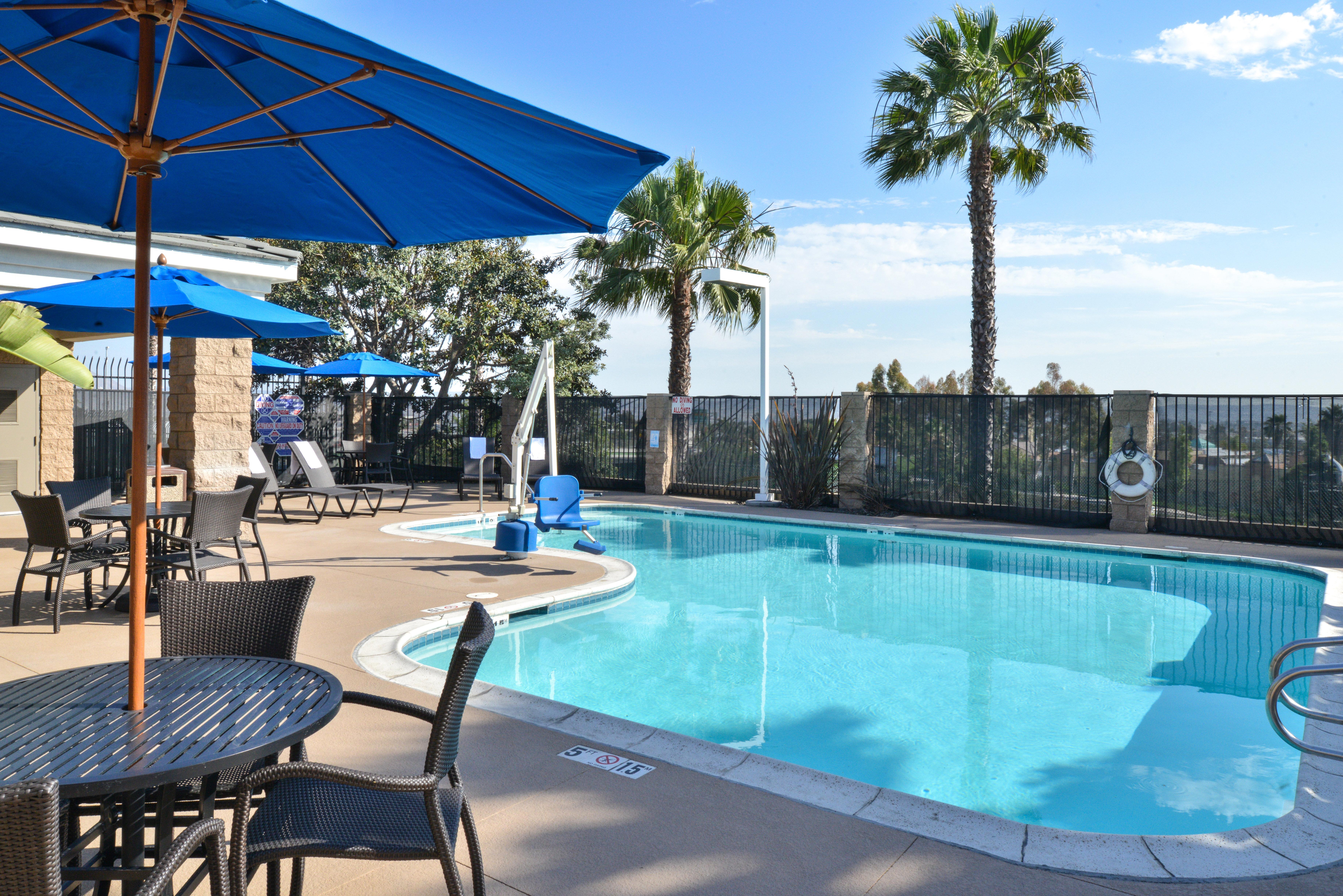 Holiday Inn Express San Diego - Otay Mesa, An Ihg Hotel Exterior photo