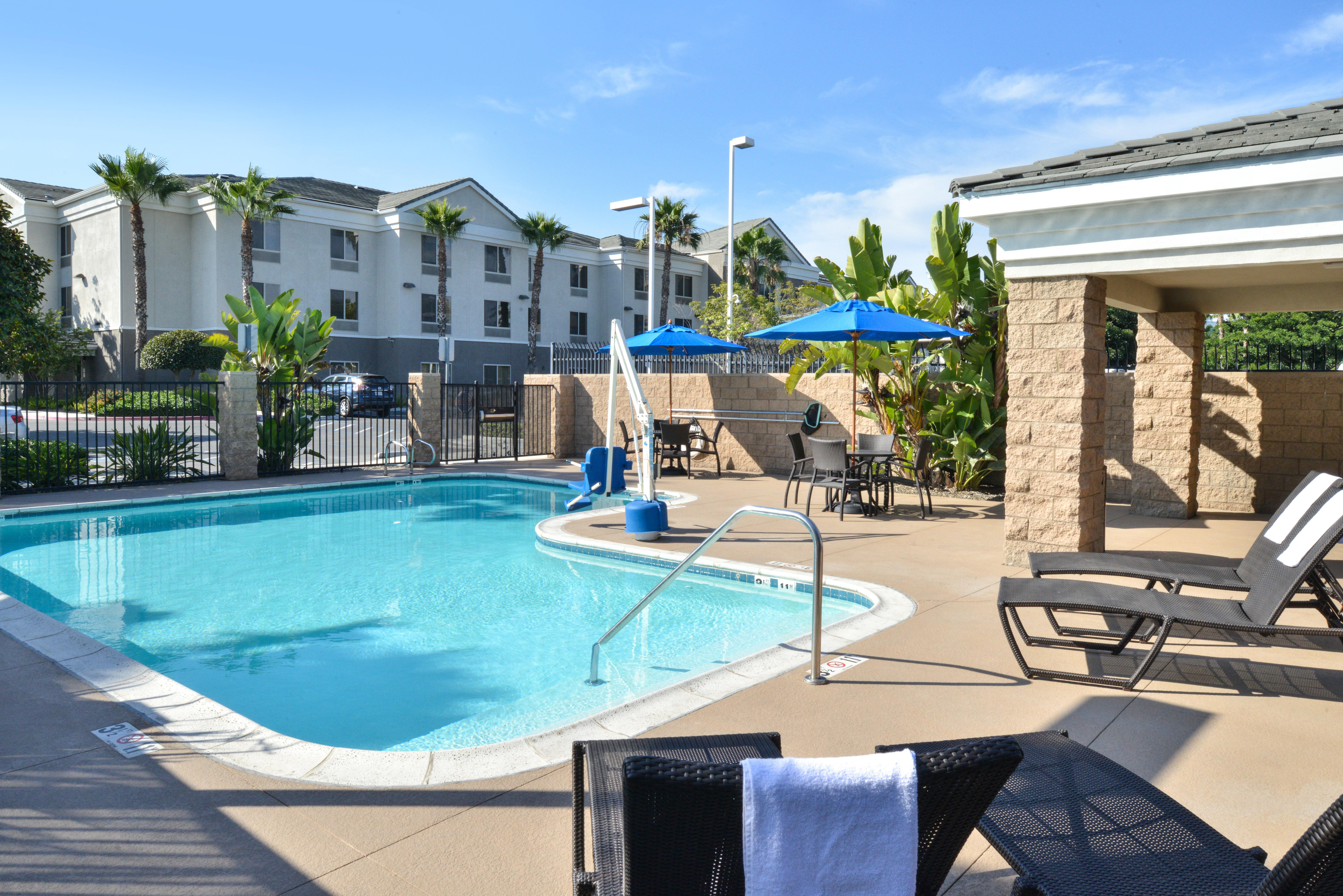 Holiday Inn Express San Diego - Otay Mesa, An Ihg Hotel Exterior photo